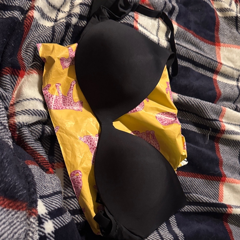 SKIMS NWT wireless form super push up bra in onyx, 34d